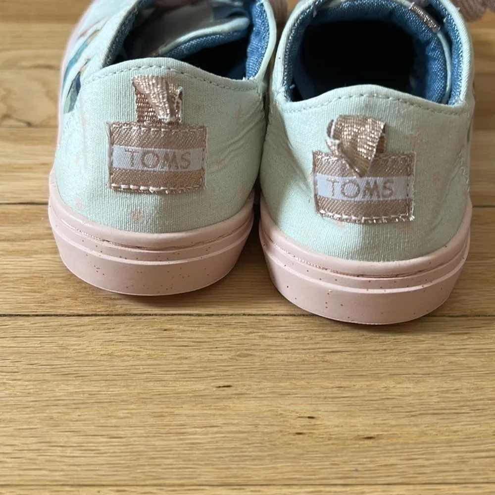 Disney TOMS Princess Aurora Sleeping Beauty Girls Size 3 Sneakers - Picture 4 of 11